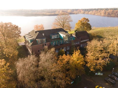 Property building, Day, Natural landscape, Bird's eye view, Lake view