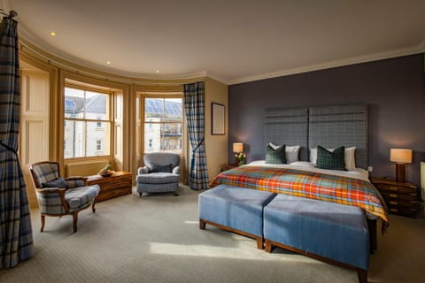 Bed, View (from property/room), Living room, Photo of the whole room, Seating area, Bedroom, Landmark view, Sea view