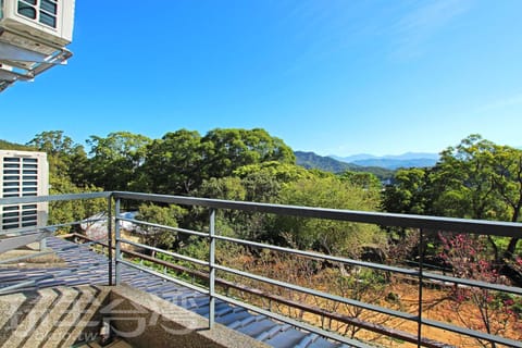 Balcony/Terrace, Mountain view