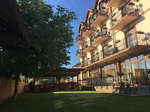 Property building, Garden view