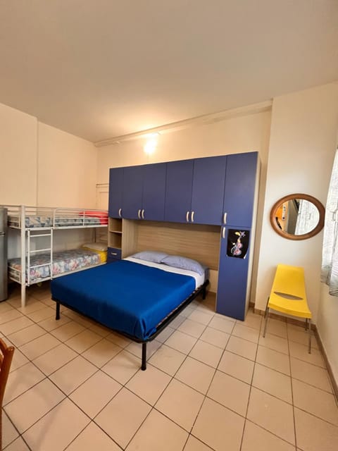 Bed, Photo of the whole room, Bedroom, bunk bed
