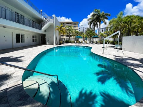 Property building, Pool view, Swimming pool, Swimming pool