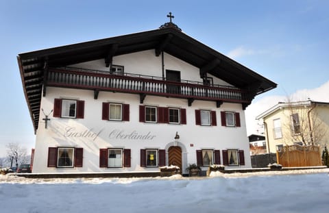 Landgasthof Oberlander Inn in Salzburgerland