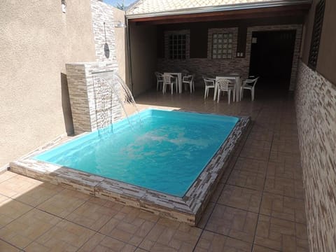 Swimming pool, Swimming pool