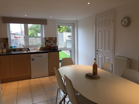 March Cottage Brecon House in Llanfaes