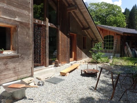 Patio, BBQ facilities