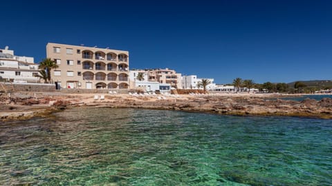 Property building, Bird's eye view, Fishing, Snorkeling, Beach