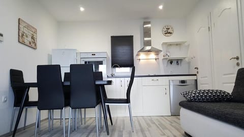 Holiday Home Smokvica House in Zadar County