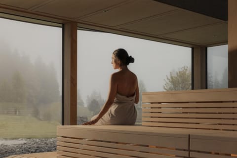 Sauna, Spa and wellness centre/facilities, Swimming pool