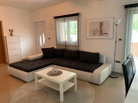 Apartment Leonardo Apartment in Biograd na Moru
