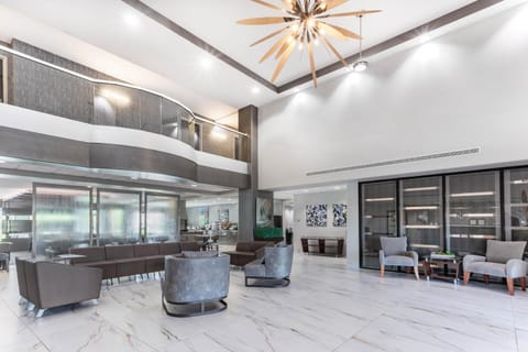 Seating area, Breakfast