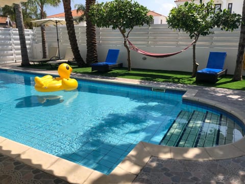 Day, Pool view, Swimming pool, Swimming pool, sunbed