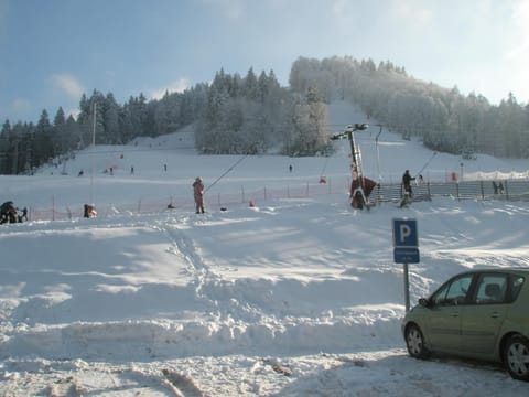 Natural landscape, Activities, Winter, Ski School, Skiing, Hiking, Cycling, Entertainment