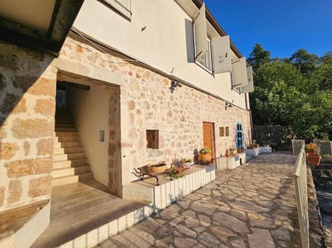 Dembelija Rooms Bed and Breakfast in Podgorica Municipality, Montenegro