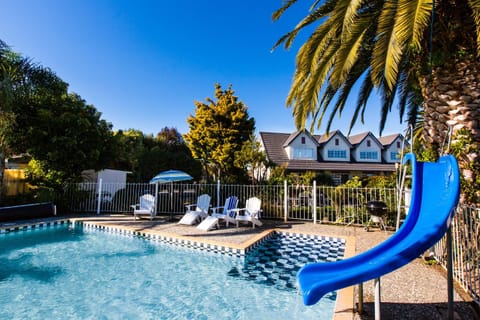 Garden view, Garden view, Pool view, Pool view, Swimming pool