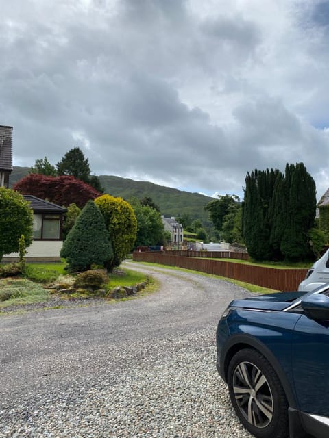 Garden, Mountain view
