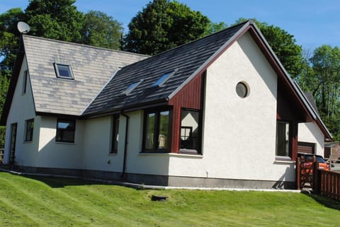 Facade/entrance, Garden