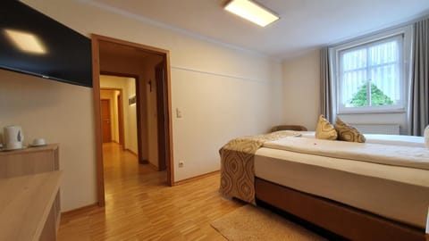 Hotel Zum Anker-THULLs Restaurant Hotel in Trier-Saarburg