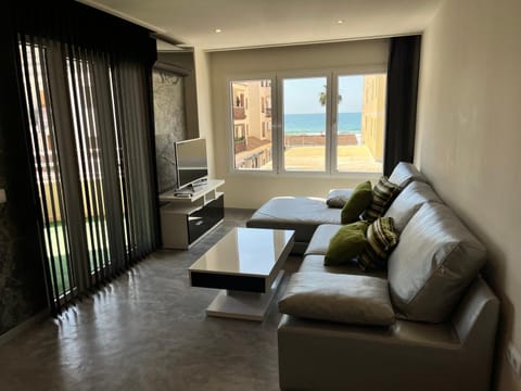 TV and multimedia, Living room, Sea view