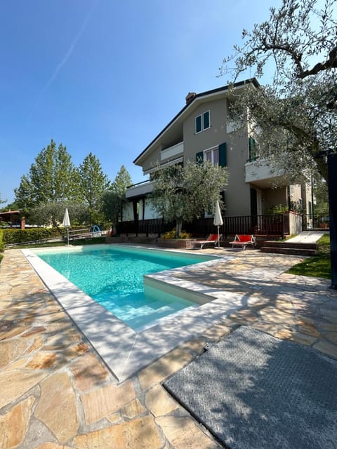 Villarobinia Apartment in Lazise