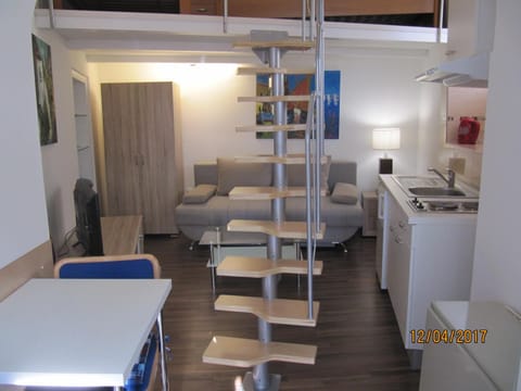 Kitchen or kitchenette, Living room, Dining area