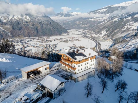 Tatscherhof Apartment in Zell am Ziller