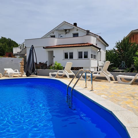 Property building, Swimming pool