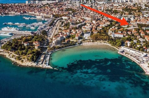 Neighbourhood, City view, Sea view