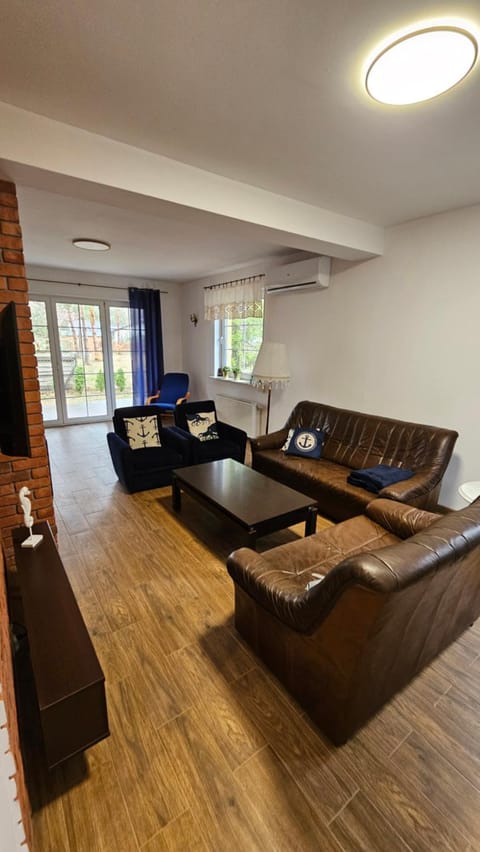 Dom u Kapitana w Lubiatowie Villa in Pomeranian Voivodeship