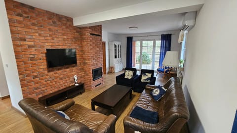 Dom u Kapitana w Lubiatowie Villa in Pomeranian Voivodeship