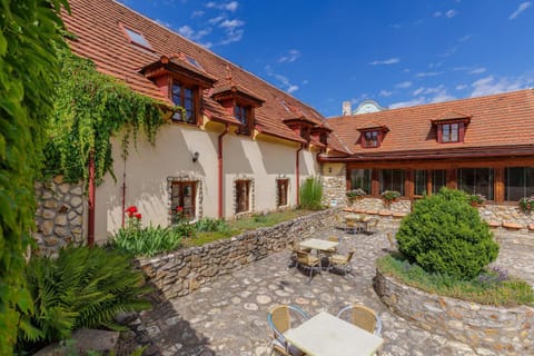 Garden, Garden view