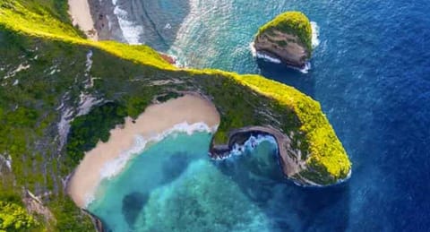 Bintang Hostel and Homestay Bed and Breakfast in Nusapenida