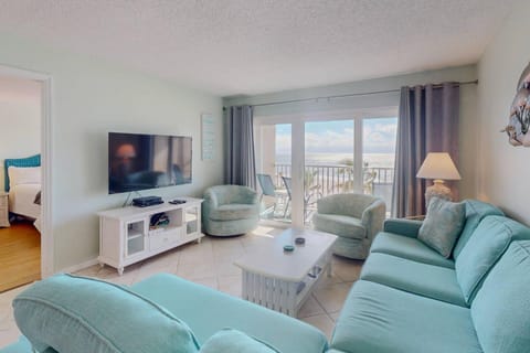 307 - Beach Place House in Madeira Beach