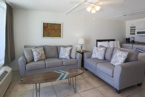 209 Suite - Island Inn House in Treasure Island