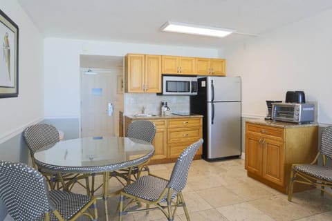 209 Suite - Island Inn House in Treasure Island