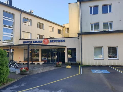 Property building, Parking