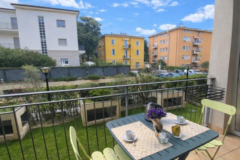 Balcony/Terrace, Balcony/Terrace