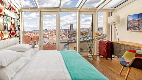Photo of the whole room, City view, Landmark view, bunk bed