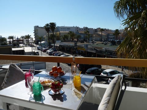 Balcony/Terrace, City view, Sea view