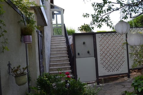 Pavillon de Lubéron Apartment in Provence-Alpes-Côte d'Azur