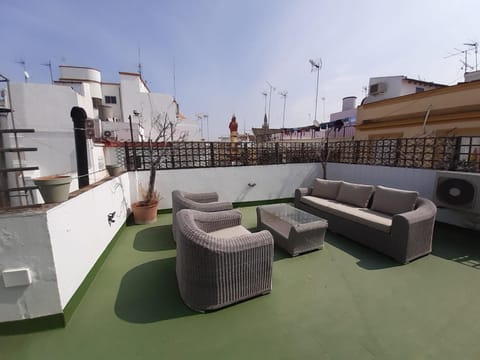 Balcony/Terrace, Decorative detail