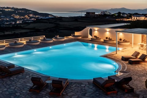 Property building, Swimming pool