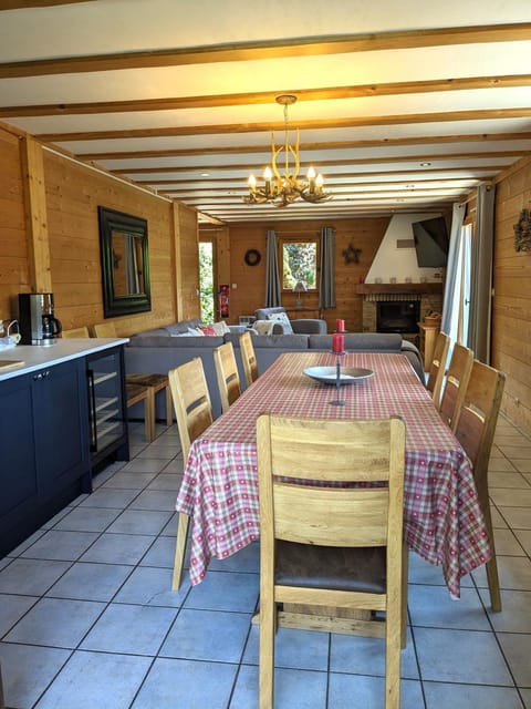 Chalet Ruan Montriond - Mountain Voyages Chalet in Montriond