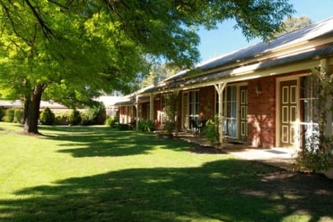 Facade/entrance, Garden