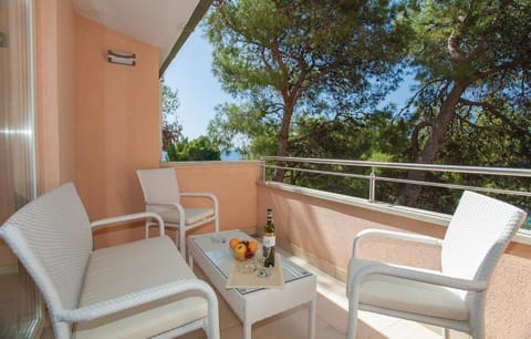 Balcony/Terrace, Garden view, Sea view