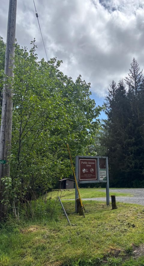 Neighbourhood, Street view