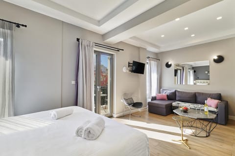 Seating area, Bedroom