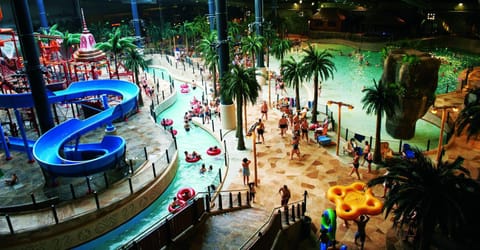 Aqua park, Swimming pool