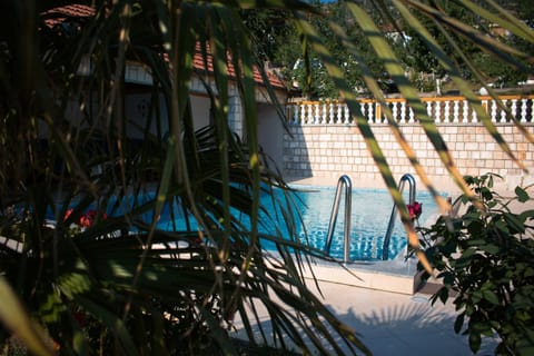 Garden view, Pool view