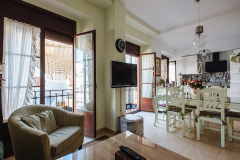 Communal lounge/ TV room